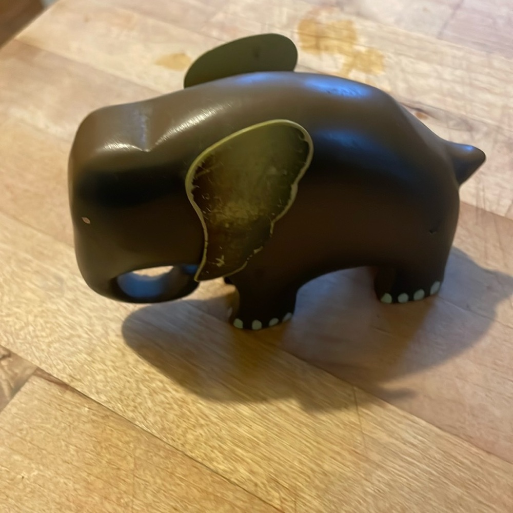 Wooden elephant